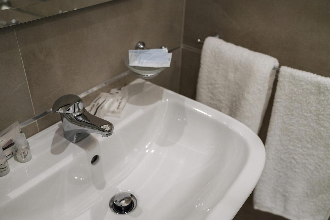 B&B Conte Cavour 巴列塔 外观 照片